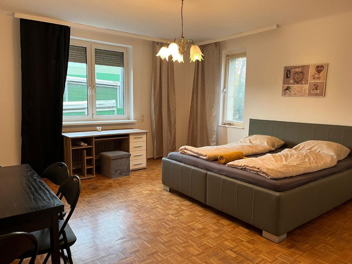 Breathtaking Shared Villa Near Danube River /W Garden And Parking เวียนนา ภายนอก รูปภาพ