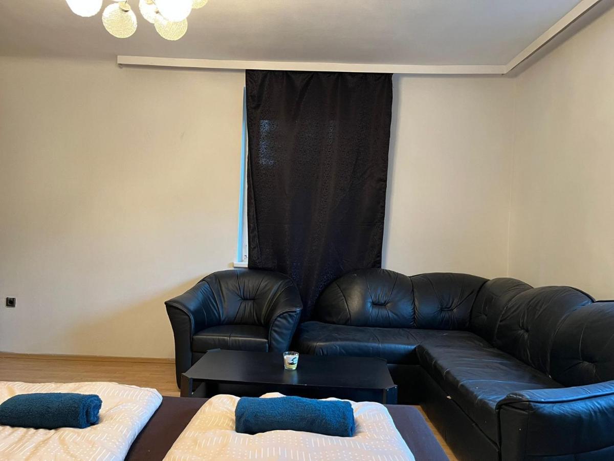 Breathtaking Shared Villa Near Danube River /W Garden And Parking เวียนนา ภายนอก รูปภาพ