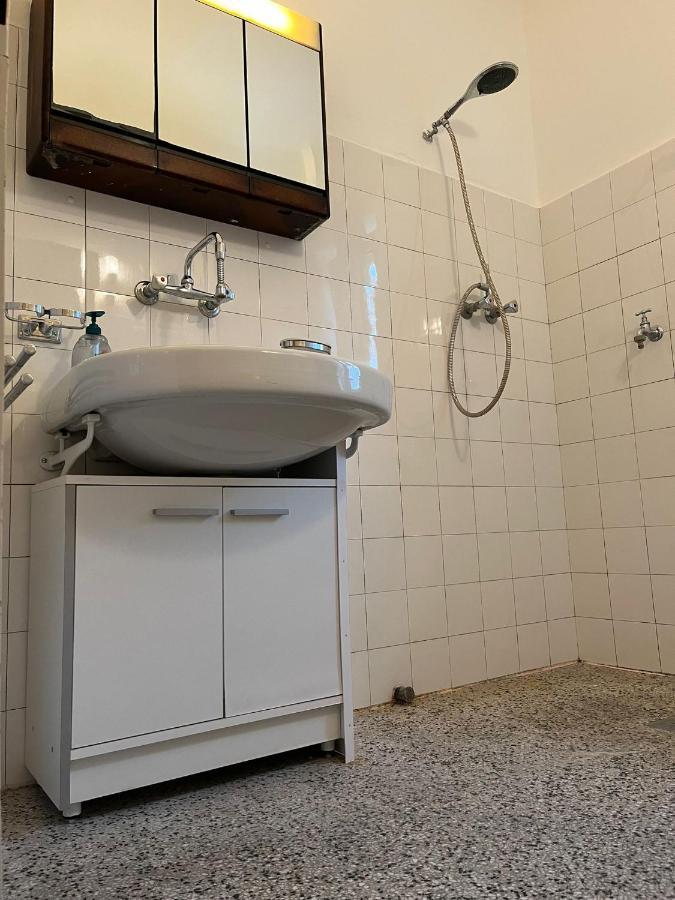 Breathtaking Shared Villa Near Danube River /W Garden And Parking เวียนนา ภายนอก รูปภาพ