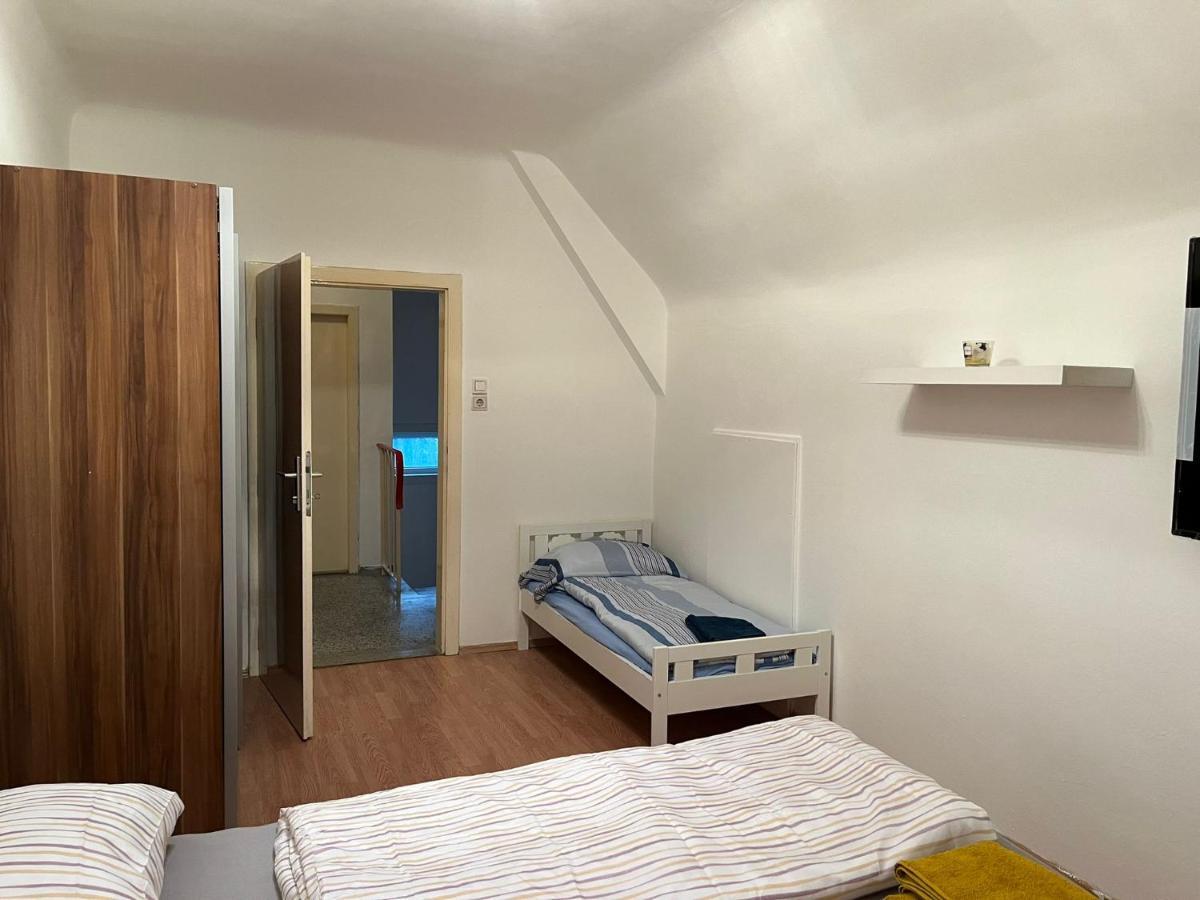 Breathtaking Shared Villa Near Danube River /W Garden And Parking เวียนนา ภายนอก รูปภาพ